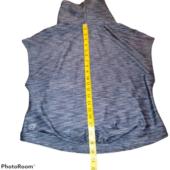 Puma Yogini Cover Up Short Sleeve Shirt w/ Drawstring Collar 460 - Picture 3 of 8